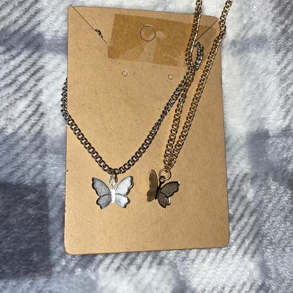 Gold and Sliver Butterfly necklace set 🦋 - Picture 2 of 3